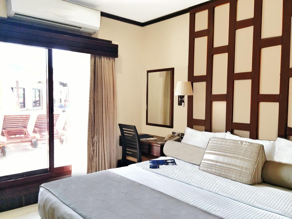 Radisson Blu Resort, Sharjah Exterior foto Deluxe Room