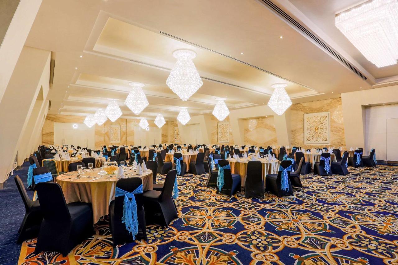 Radisson Blu Resort, Sharjah Exterior foto The ballroom